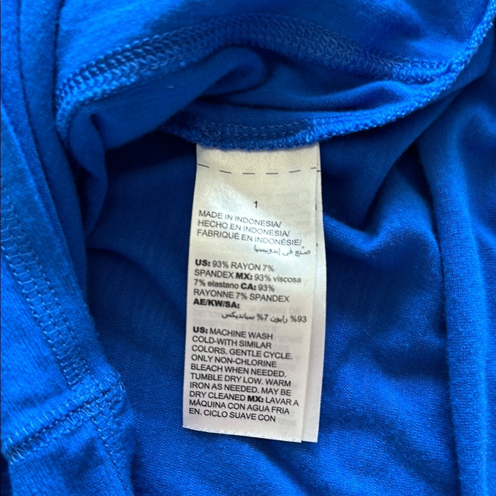 Zenergy by Chico’s Royal Blue Relaxed Asymmetrical Tunic Size 1 Equals to Size M - Picture 7 of 11